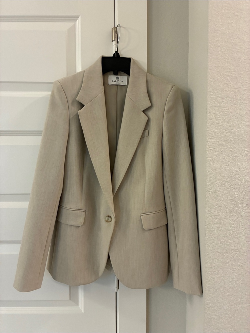 Babaton Aritzia Cream Single-Button Blazer